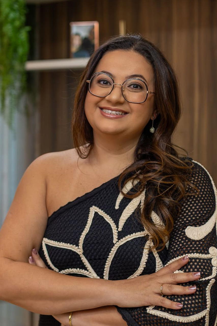 Ilustração da Dra. Luciana Buttros em jaleco